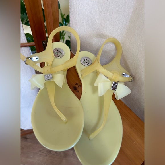 👠BCBGeneration  Sandals - Picture 1 of 7
